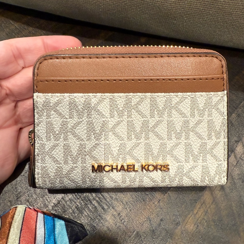 Not so “Mystery” Box 🙃🙃 - Picture 6 of 15